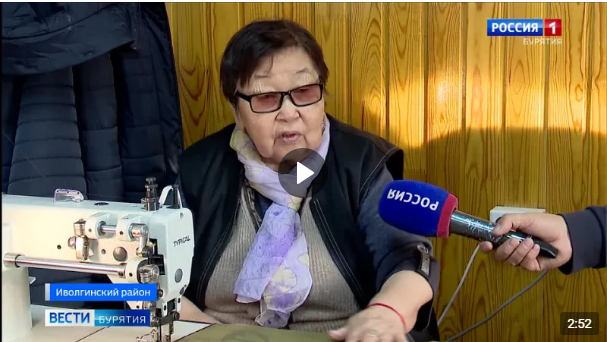 Отправили на передовую рождественские подарки. Отправили на передовую рождественские подарки.