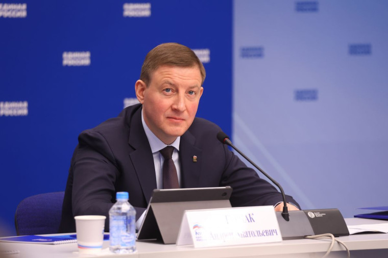 БОЛЕЕ 40% ГОЛОСОВ: «ЕДИНАЯ РОССИЯ» ВНЕСЛА ВЕСОМЫЙ ВКЛАД В ПОБЕДУ ВЛАДИМИРА ПУТИНА. БОЛЕЕ 40% ГОЛОСОВ: «ЕДИНАЯ РОССИЯ» ВНЕСЛА ВЕСОМЫЙ ВКЛАД В ПОБЕДУ ВЛАДИМИРА ПУТИНА.